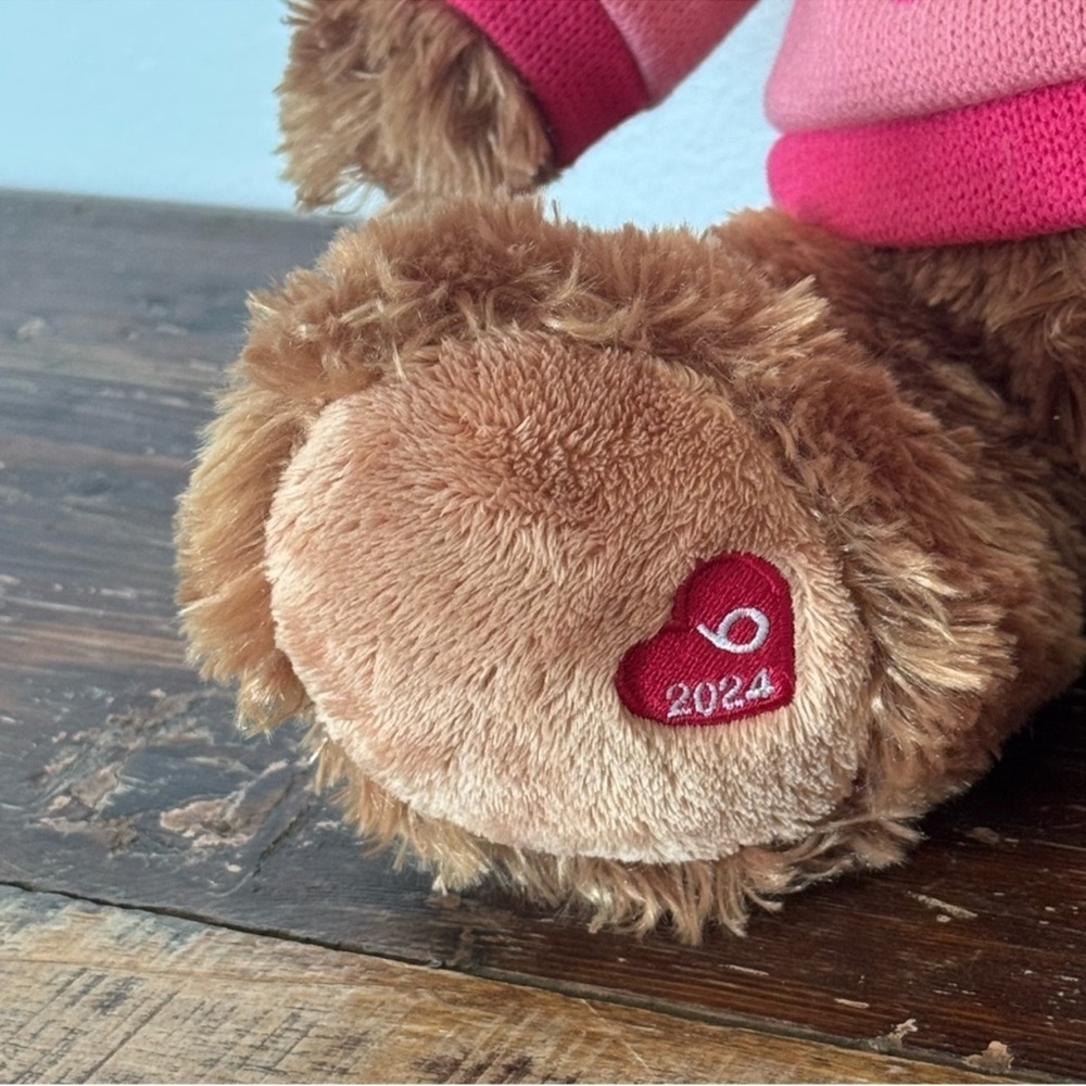 Wicked Gund Bear NWT
Bloomingdale's Wicked Little Pink Bear - Picture 8 of 16